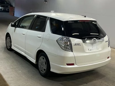 Honda FIT SHUTTLE HYBRID
