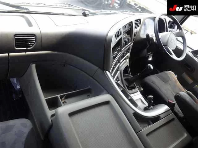 NISSAN DIESEL (UD) QUON  с аукциона в Японии