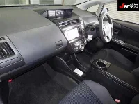 Цена авто Toyota Prius Alpha с аукционов Японии, номер кузова ZVW41W, пробег 83 000, оценка 8