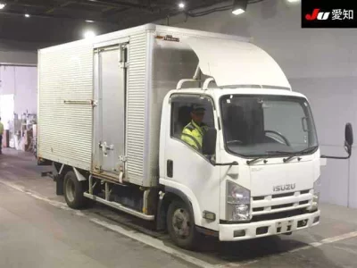 Isuzu Elf