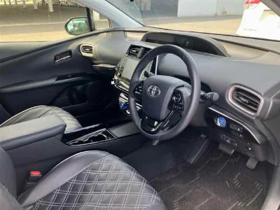 Toyota Prius PHV