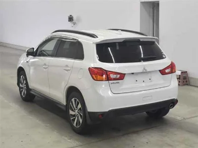 Mitsubishi RVR
