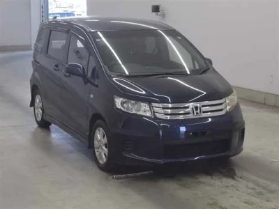 HONDA FREED SPIKE