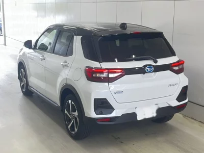 DAIHATSU ROCKY