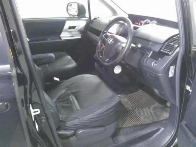 Статистика аукционов Toyota Noah