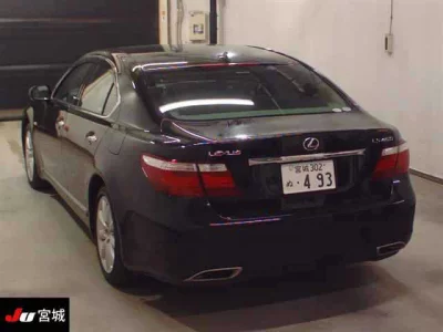Lexus LS460L