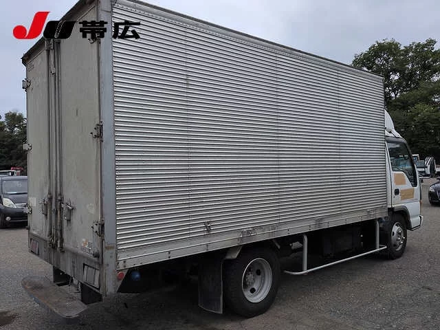 Isuzu Elf  с аукциона в Японии