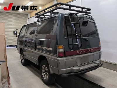 Mitsubishi Delica