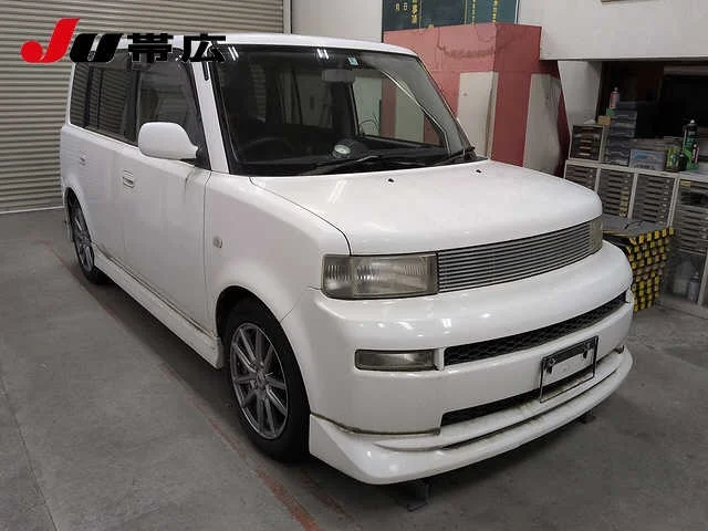 Toyota bB  с аукциона в Японии