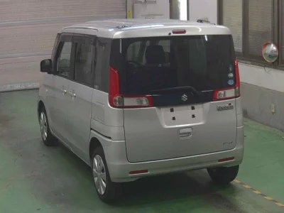 Suzuki Spacia