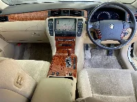 Цена авто Toyota Crown с аукционов Японии, номер кузова GRS180, пробег 157 000, оценка 2