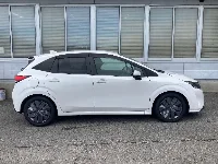 Цена авто Toyota Voxy с аукционов Японии, номер кузова ZWR80W, пробег 90 000, оценка 8