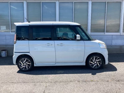 Suzuki Spacia Custom