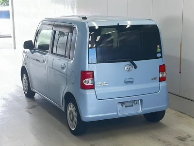 Toyota Pixis Space