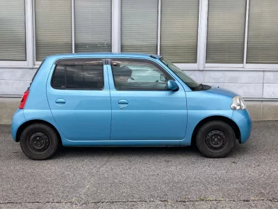 DAIHATSU ESSE