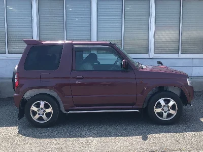 Nissan Kix