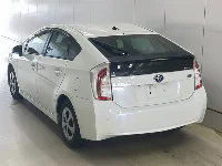Цена авто Toyota Prius с аукционов Японии, номер кузова ZVW30, пробег 251 000, оценка 8