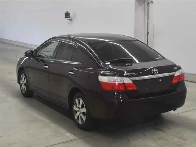 TOYOTA PREMIO