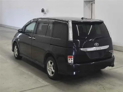 TOYOTA ISIS