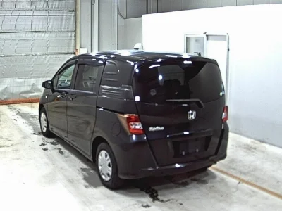 HONDA FREED SPIKE