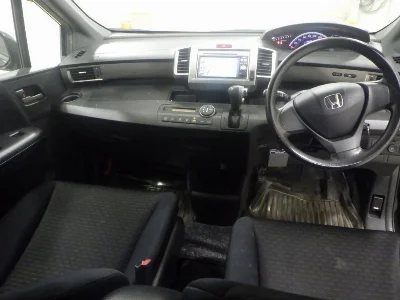 HONDA FREED SPIKE