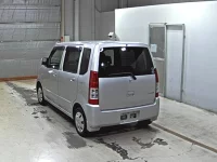 Цена авто Suzuki Wagon R с аукционов Японии, номер кузова MH21S, пробег 64 000, оценка 6
