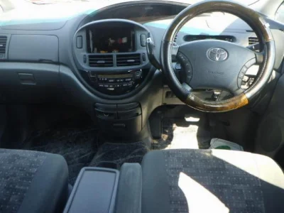 Toyota ESTIMA L