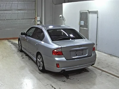 Subaru Legacy B4