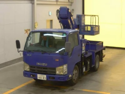 Isuzu Elf