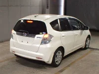 Цена авто Honda Fit с аукционов Японии, номер кузова GP1, пробег 63 000, оценка 6