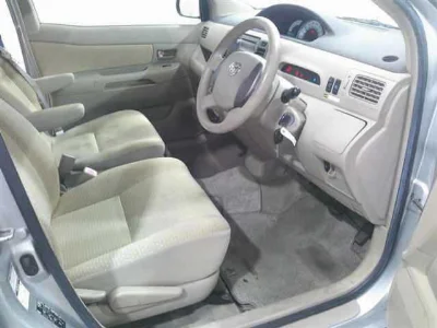 Toyota Raum