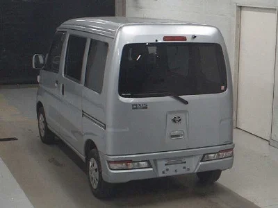 Toyota Pixis Van
