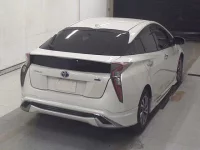 Цена авто Toyota Prius с аукционов Японии, номер кузова ZVW50, пробег 111 000, оценка 