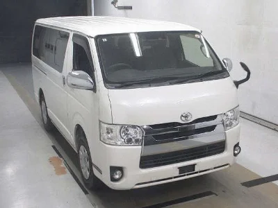 TOYOTA HIACE VAN