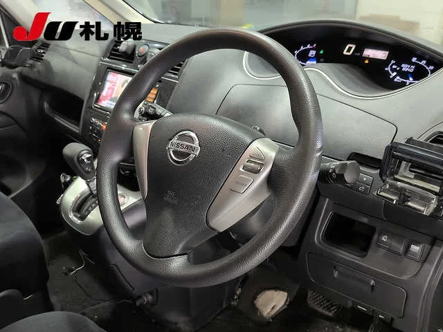 Nissan Serena  с аукциона в Японии