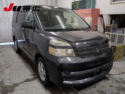 Статистика аукционов Toyota Voxy