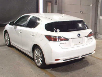 Lexus CT200h