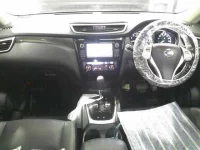 Цена авто Nissan X-Trail с аукционов Японии, номер кузова HNT32, пробег 82 000, оценка 8