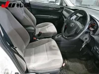 Цена авто Toyota Corolla Axio с аукционов Японии, номер кузова NZE164, пробег 64 000, оценка 2