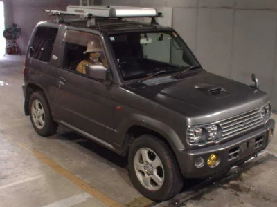 Mitsubishi Pajero Mini