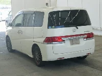 Цена авто Honda Stepwgn с аукционов Японии, номер кузова RG1, пробег 190 000, оценка 2