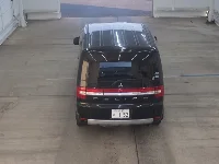 Цена авто Mitsubishi  с аукционов Японии, номер кузова CV5W, пробег 137 000, оценка 7
