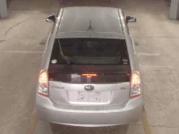 Цена авто Toyota Prius с аукционов Японии, номер кузова ZVW30, пробег 146 000, оценка 6