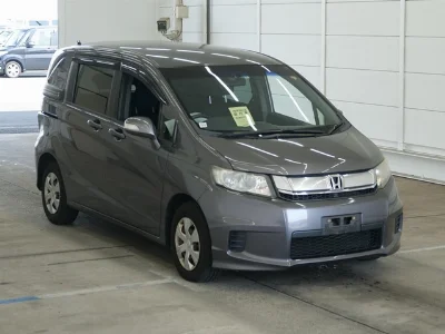 HONDA FREED SPIKE