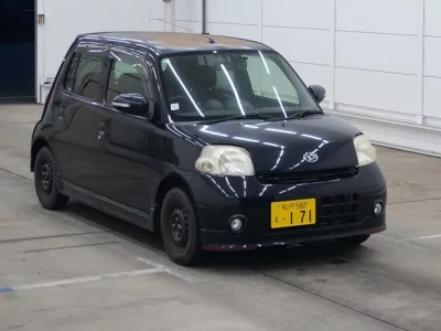 DAIHATSU ESSE
