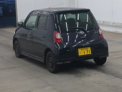 DAIHATSU ESSE