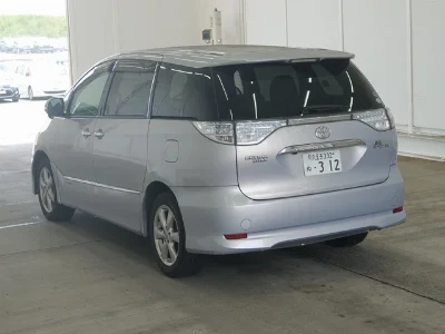 Toyota Estima Hybrid
