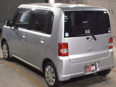 DAIHATSU MOVE CONTE