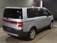 Цена авто Mitsubishi  с аукционов Японии, номер кузова CV5W, пробег 98 000, оценка 8