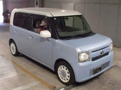 Toyota Pixis Space